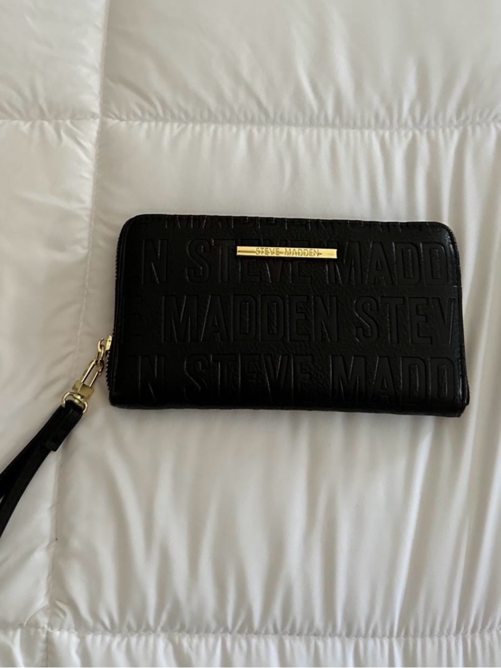 Steve Madden Black Embossed Wallet Wristlet
